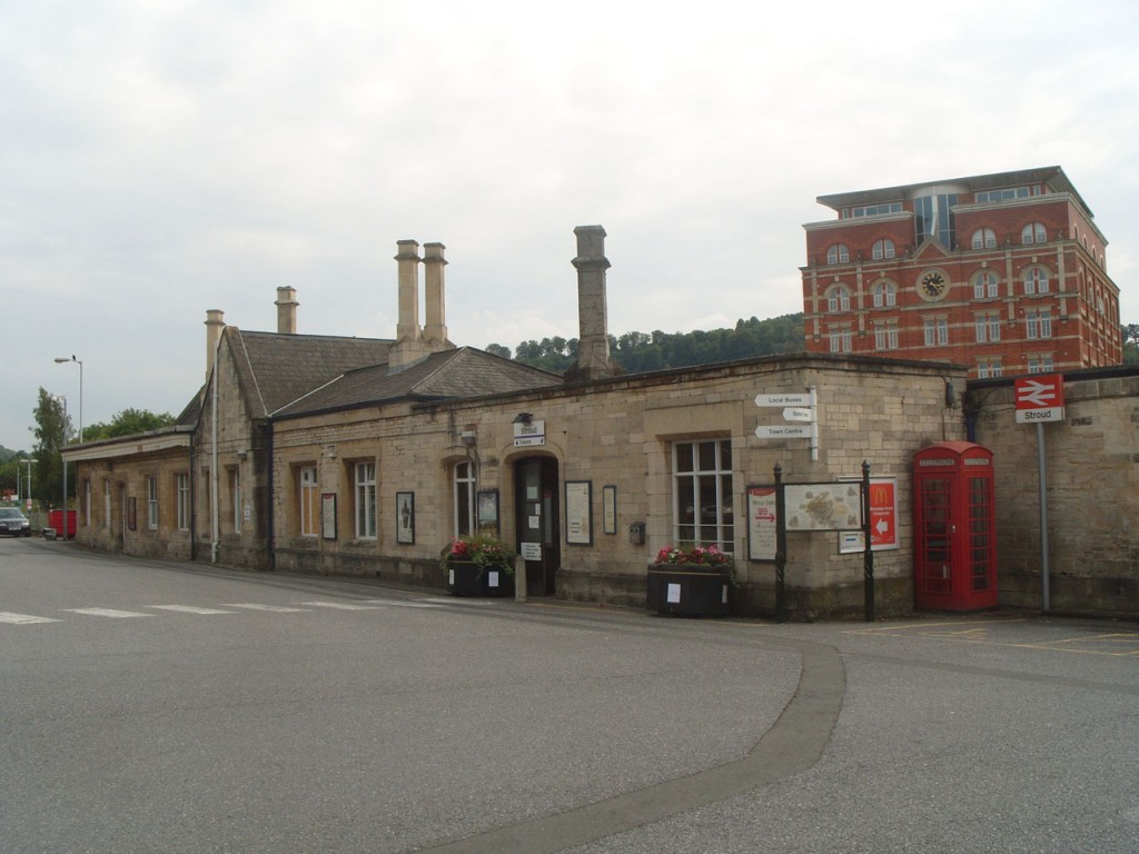 Stroud Station. Photo P Stevens Aug 2014