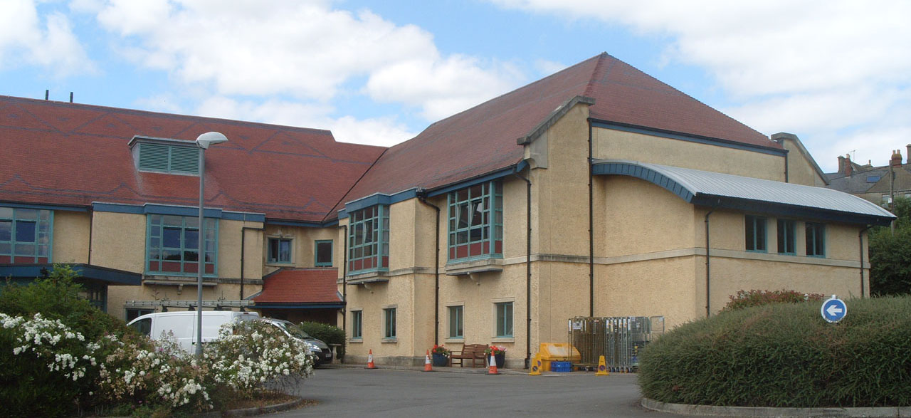 Stroud General Hospital. Photo P Stevens July 2014