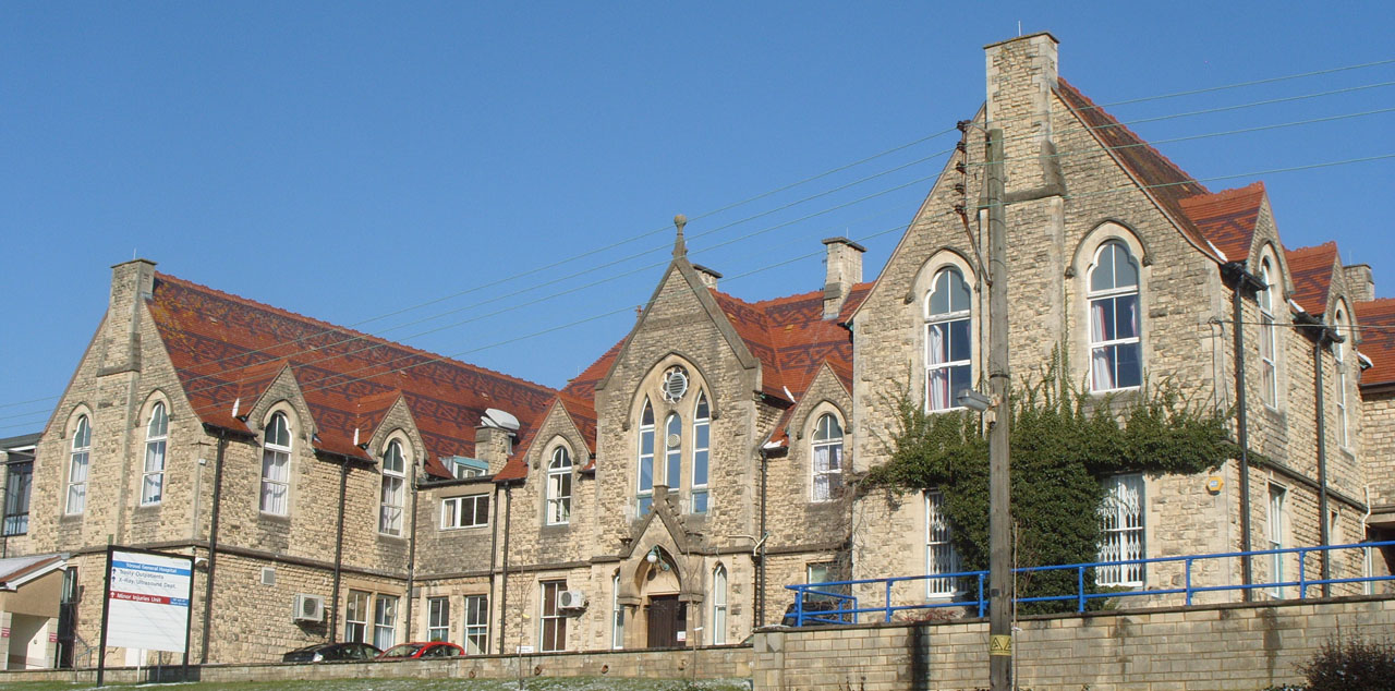 Stroud General Hospital. Photo P Stevens April 2010