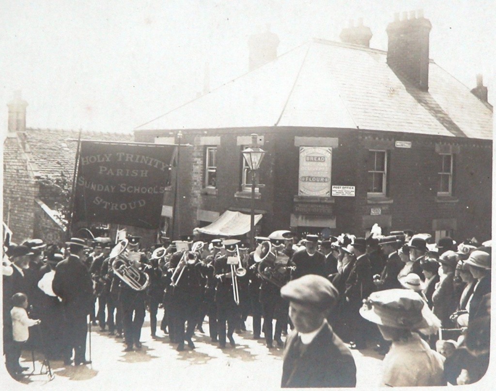 Undated photograph from Howard Beard’s collection shows the Holy Trinity Parish Sunday School parade outside the church